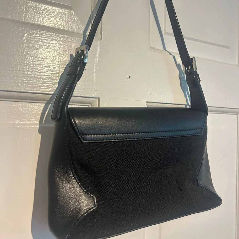 Cole Haan Black Shoulder Bag - Picture 8 of 13
